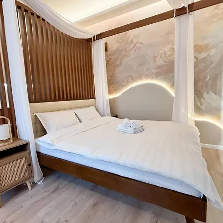 Sunrise Mad Luxury Residence- Heart